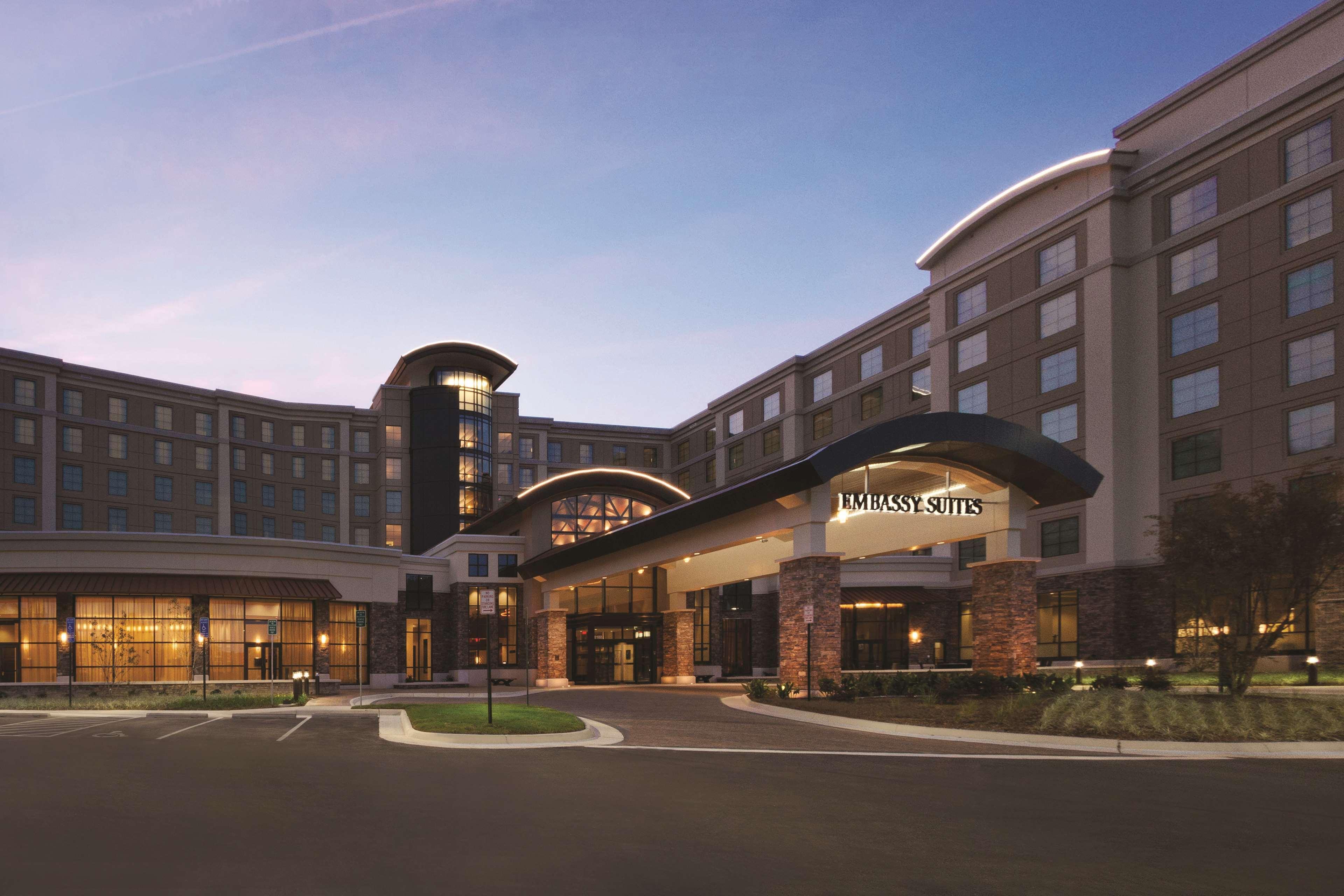 Embassy Suites Springfield Exteriér fotografie