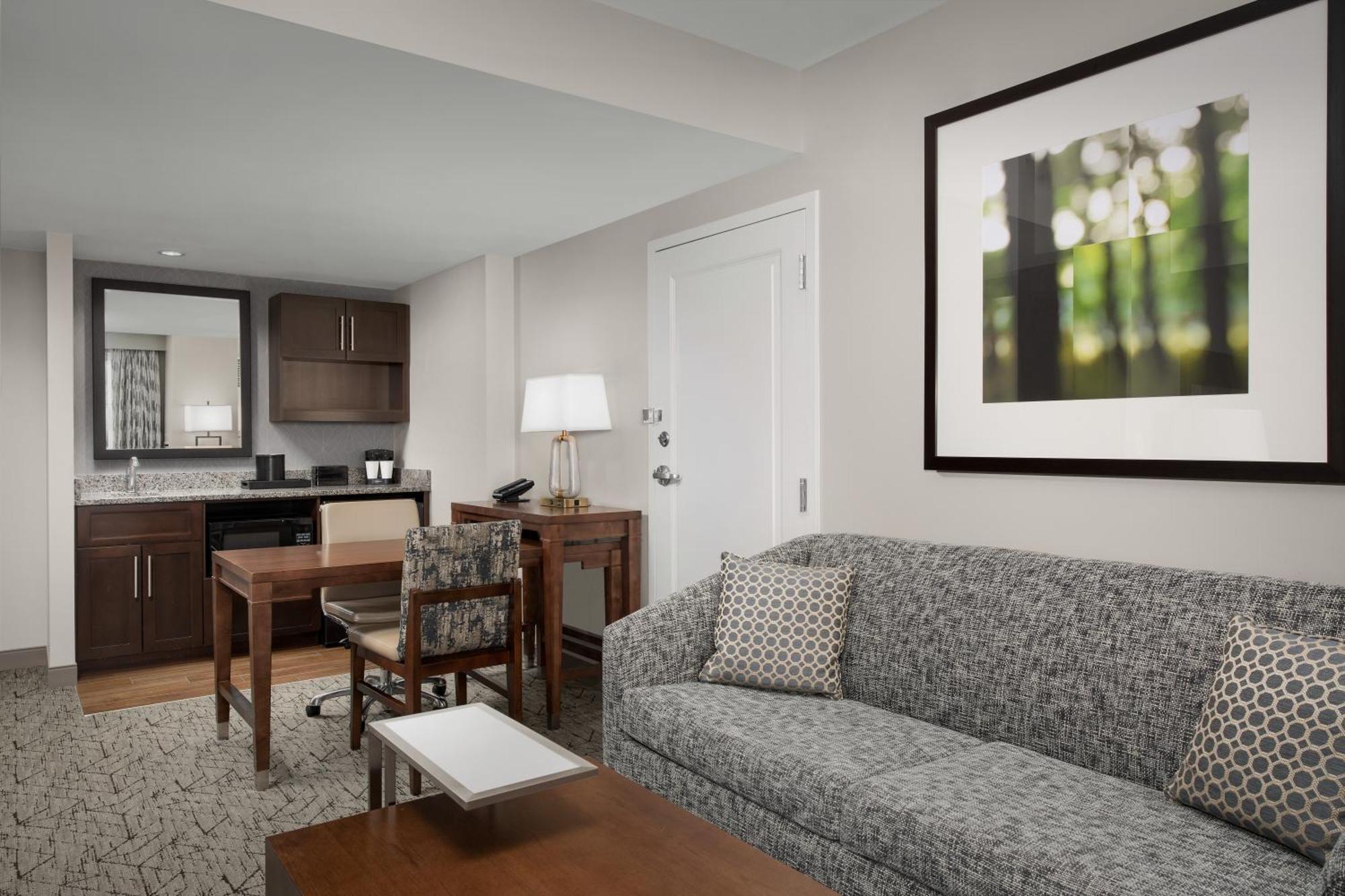 Embassy Suites Springfield Pokoj fotografie
