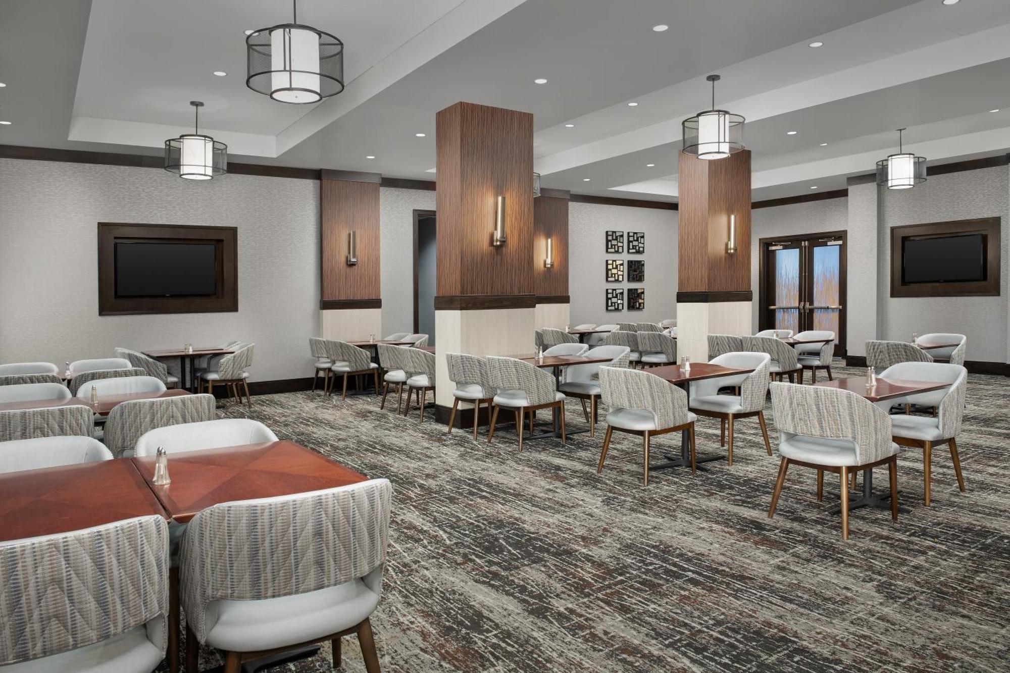 Embassy Suites Springfield Exteriér fotografie